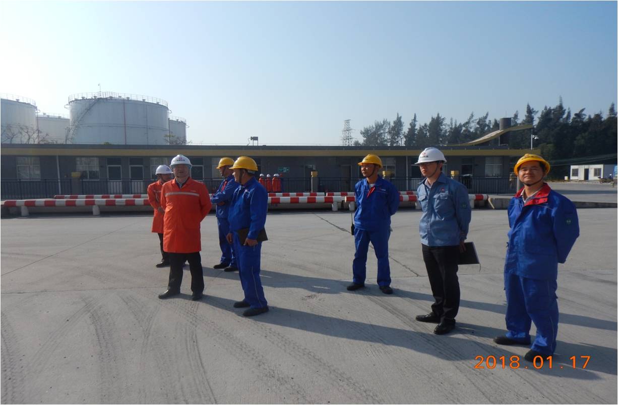 2018年1月17日，股份公司董事長曾一平對新源茂名油庫進行節前安全大檢查.jpg